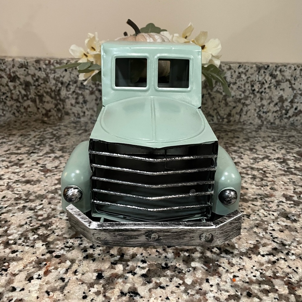 Sage green pick up truck fall decor fabric pumpkins flowers Thanksgiving NEW - Picture 2 of 3